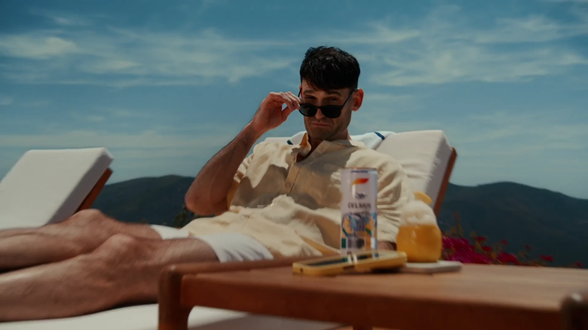 CELSIUS SPRITZ VIBE: Summer Edition, scene 1
